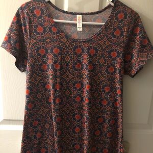 Lularoe Tee size XS